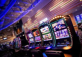 Studio Live Casino bayarjitu dengan multi-kamera dan dealer profesional berkualitas HD